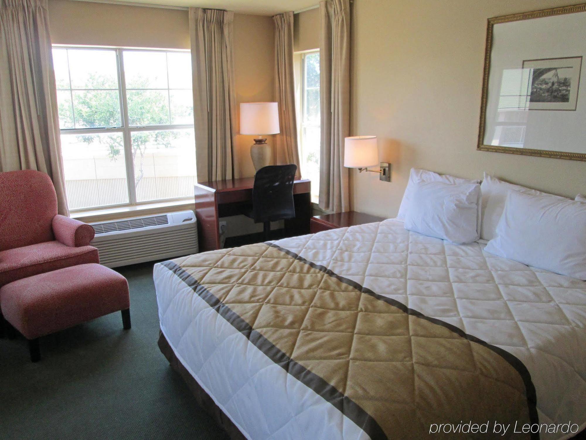 Extended Stay America Suites - Dallas - Vantage Point Dr Buitenkant foto